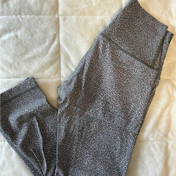 Lululemon align cropped leggings - Picture 2 of 2